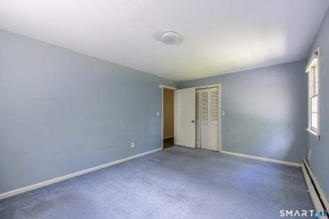 5 Grand Place Newtown CT 06470