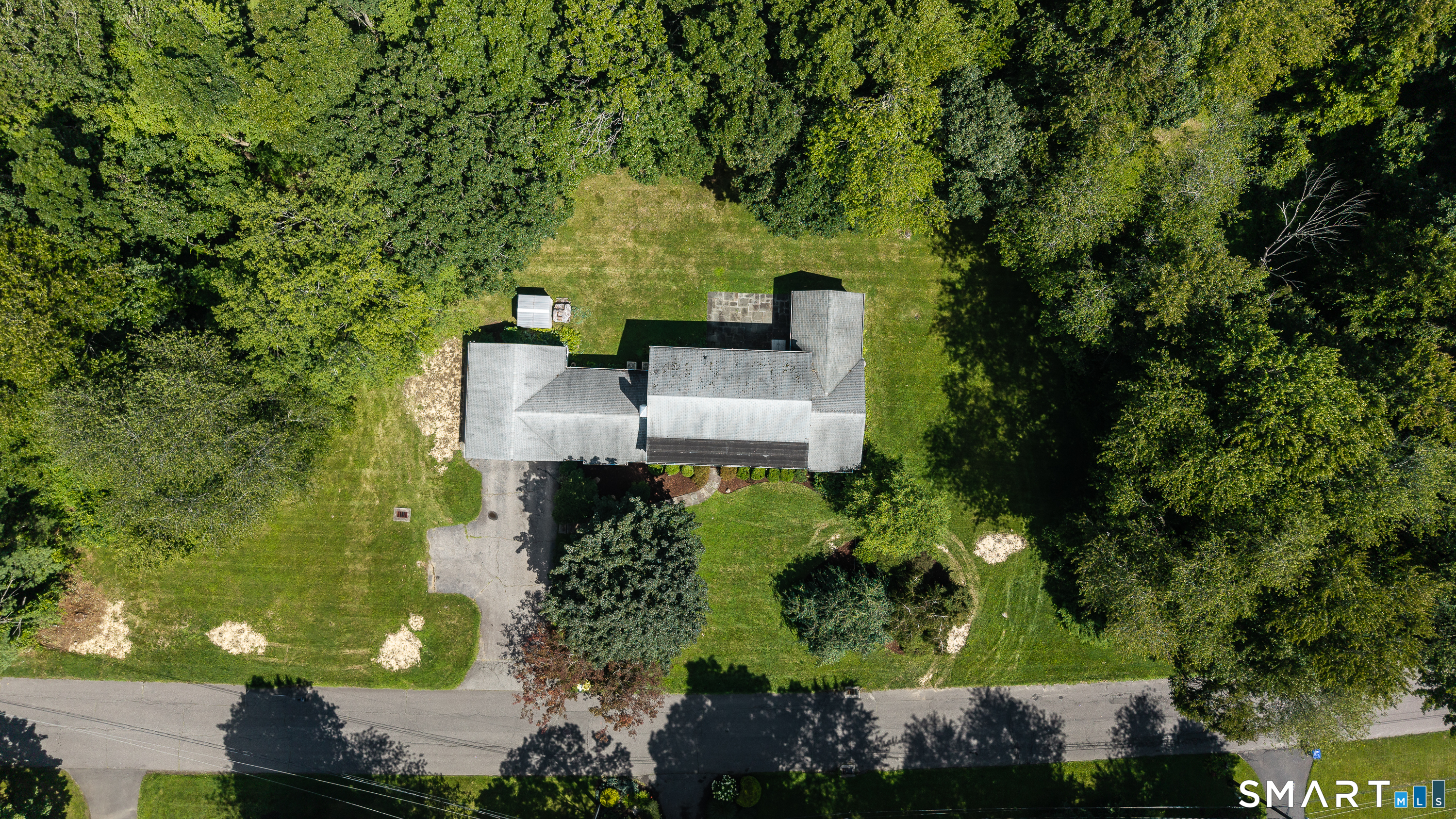 5 Grand Place Newtown CT 06470