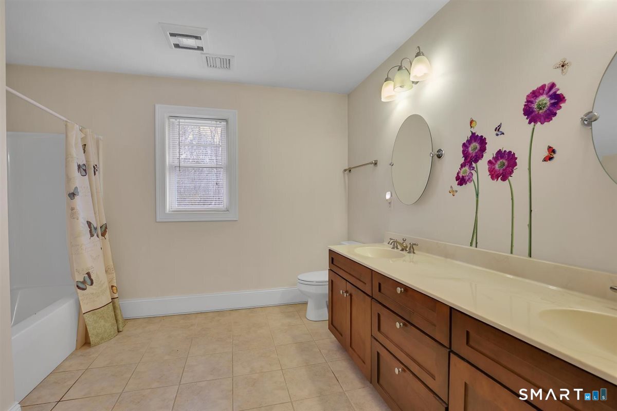 30 Beacon Hill Drive Mansfield CT 06268