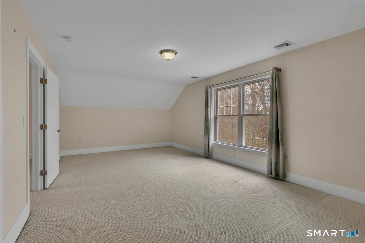30 Beacon Hill Drive Mansfield CT 06268