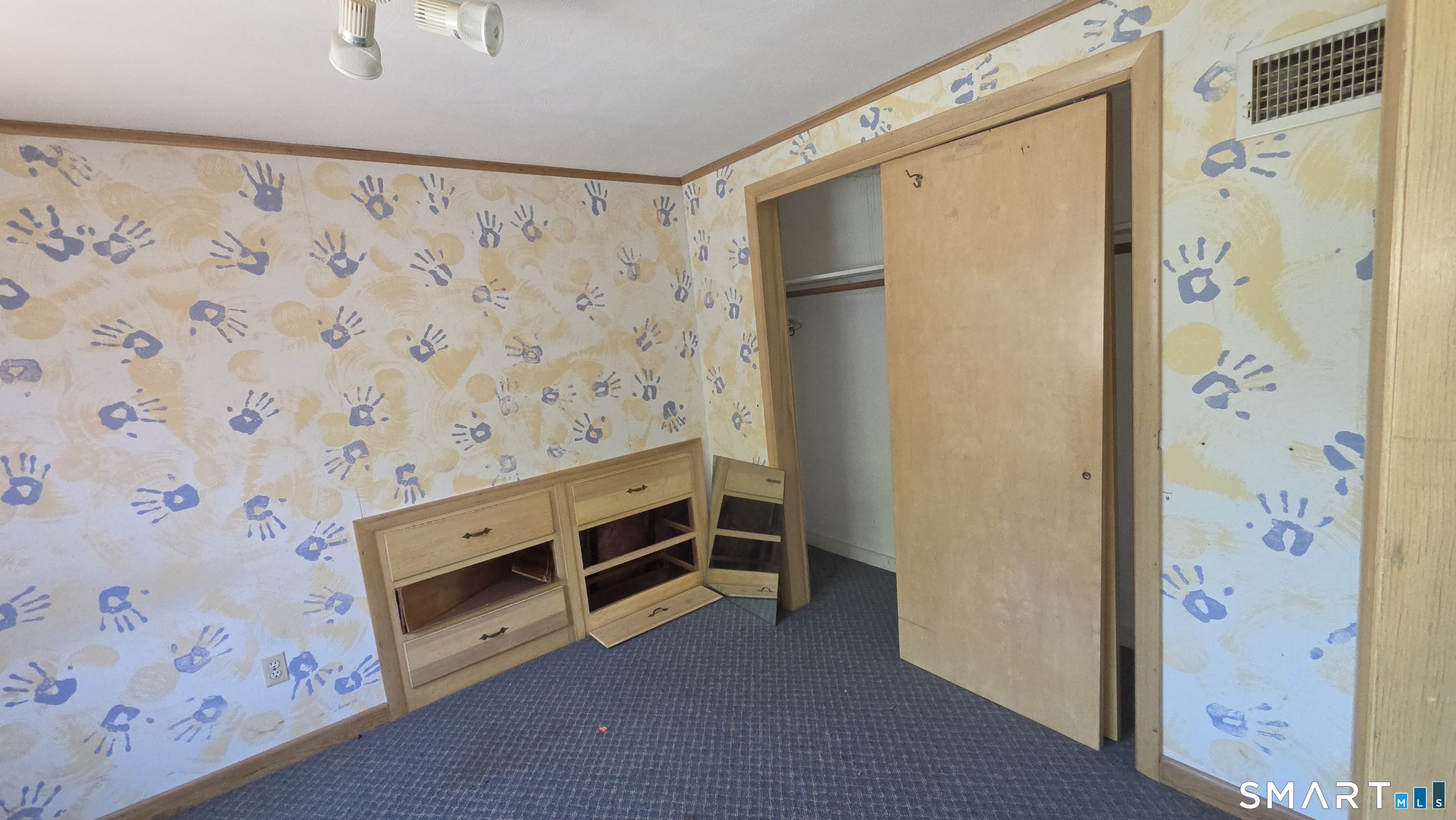 87 Oxford Drive East Hartford CT 06118