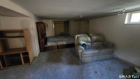87 Oxford Drive East Hartford CT 06118