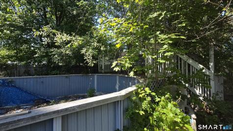 87 Oxford Drive East Hartford CT 06118