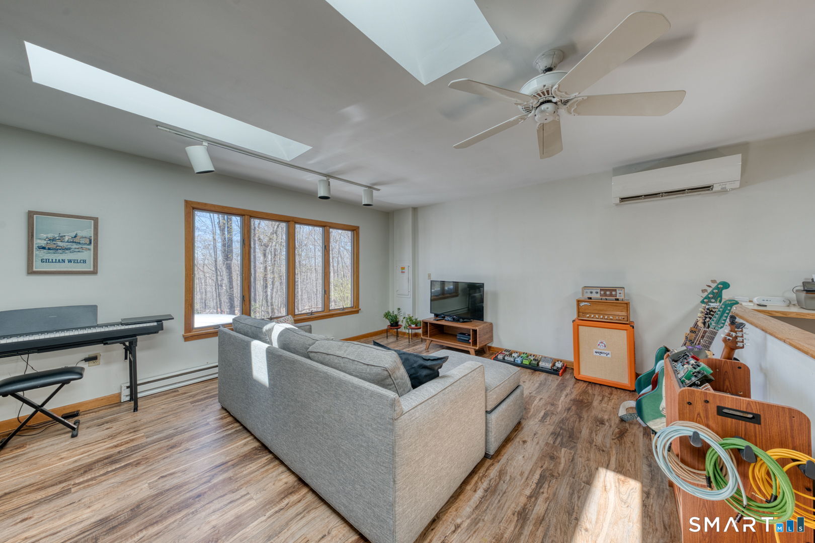 129 Sawmill Brook Lane Mansfield CT 06250