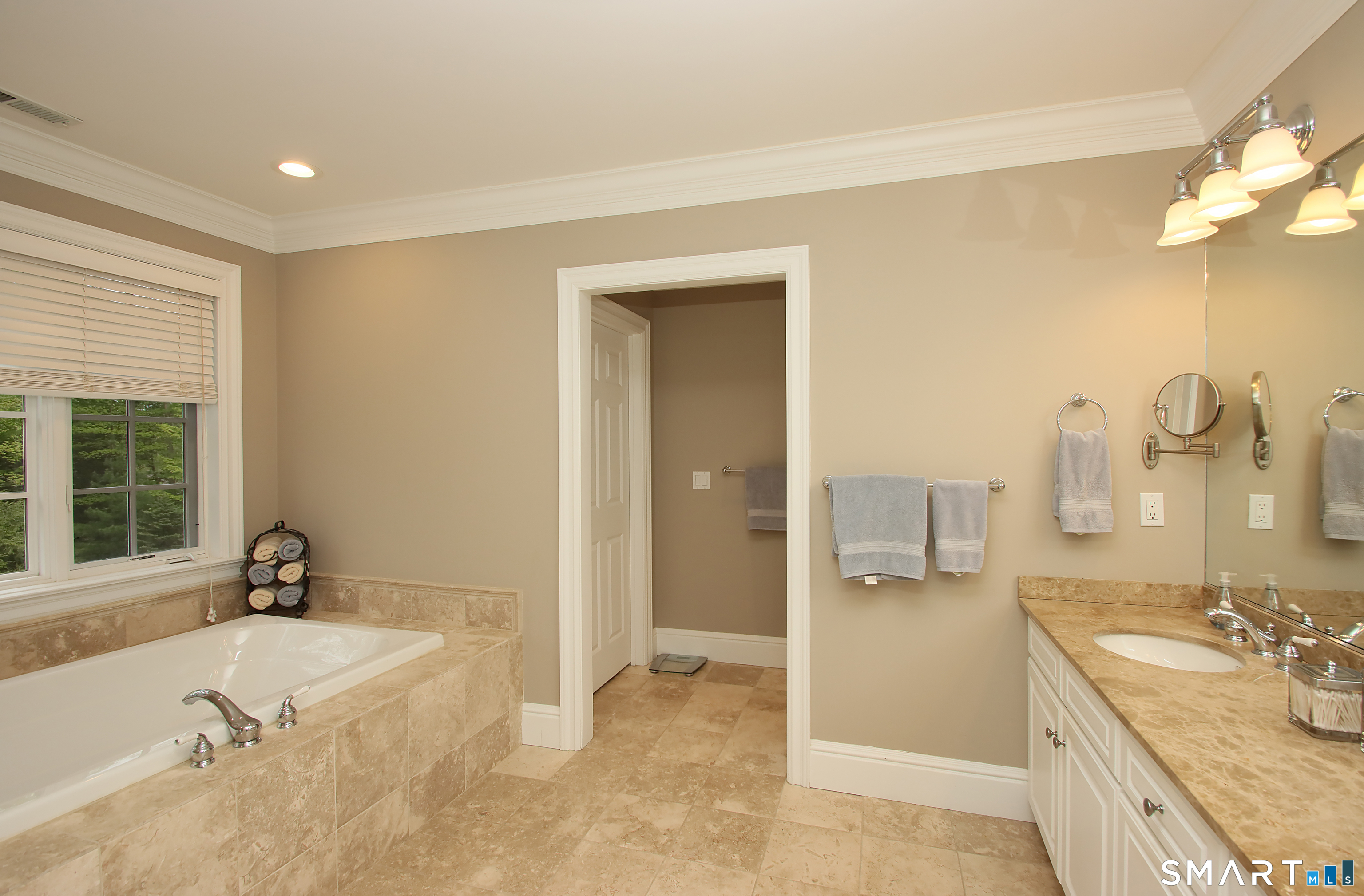 28 Quail Ridge Drive Avon CT 06001
