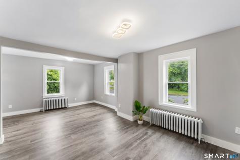 10 Center Street Windsor Locks CT 06096
