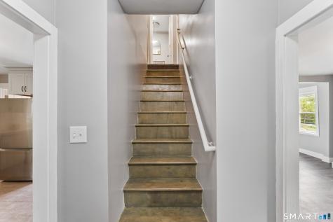 10 Center Street Windsor Locks CT 06096