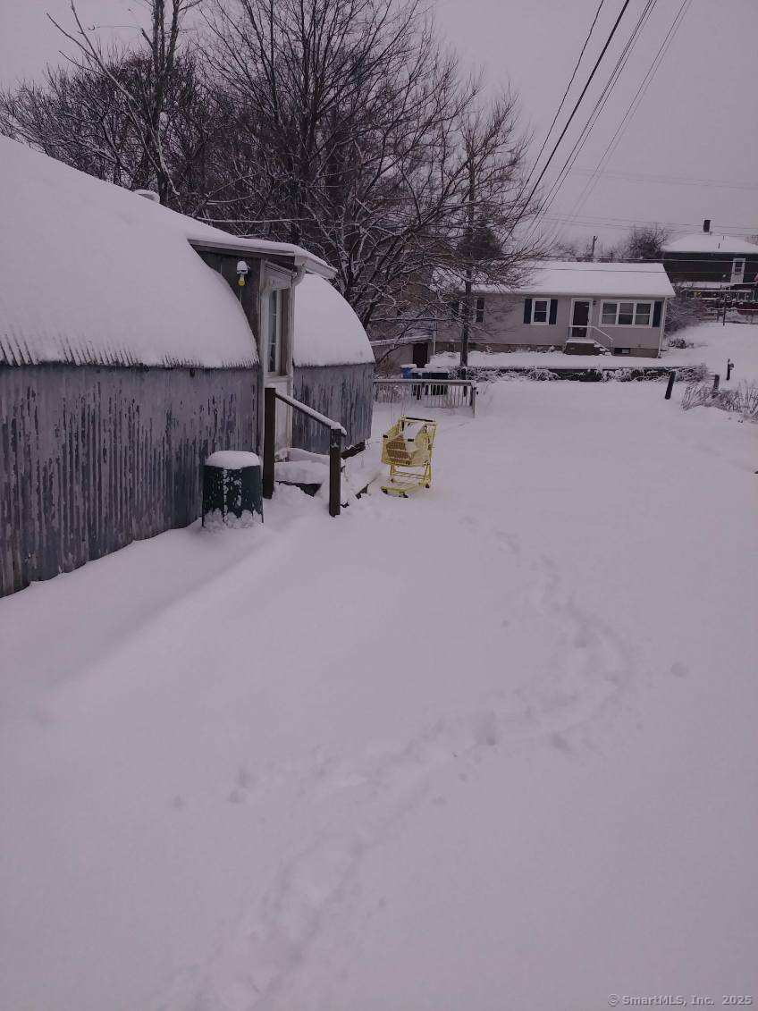 17 Sylvester Street Norwich CT 06360