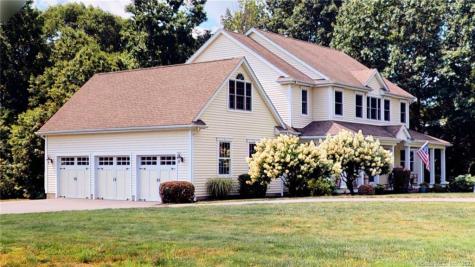 75 Warren Glen Burlington CT 06013