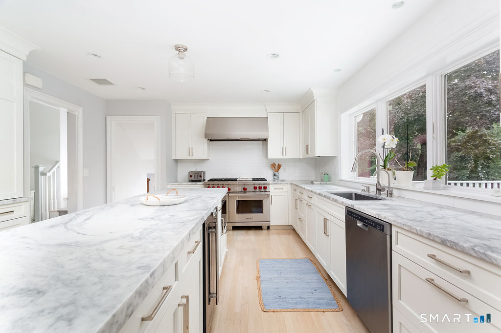 18 Shady Brook Lane Greenwich CT 06831