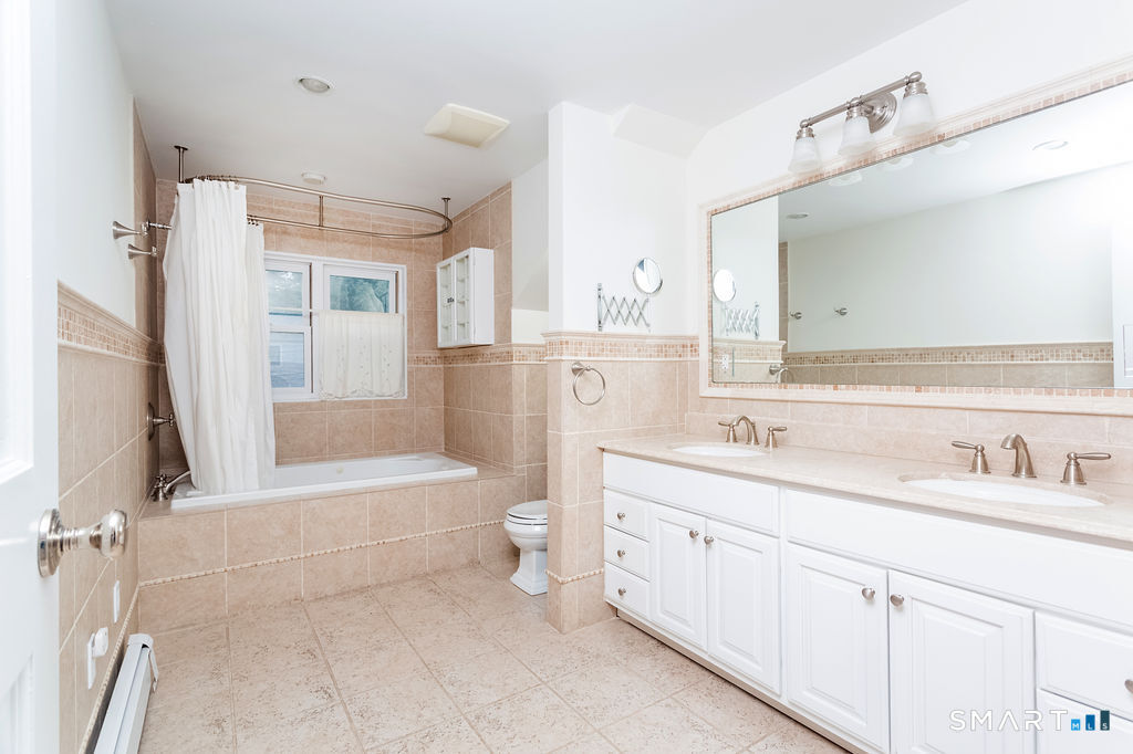 18 Shady Brook Lane Greenwich CT 06831