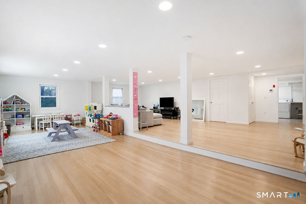 18 Shady Brook Lane Greenwich CT 06831