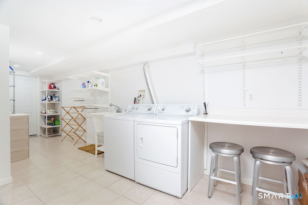 18 Shady Brook Lane Greenwich CT 06831