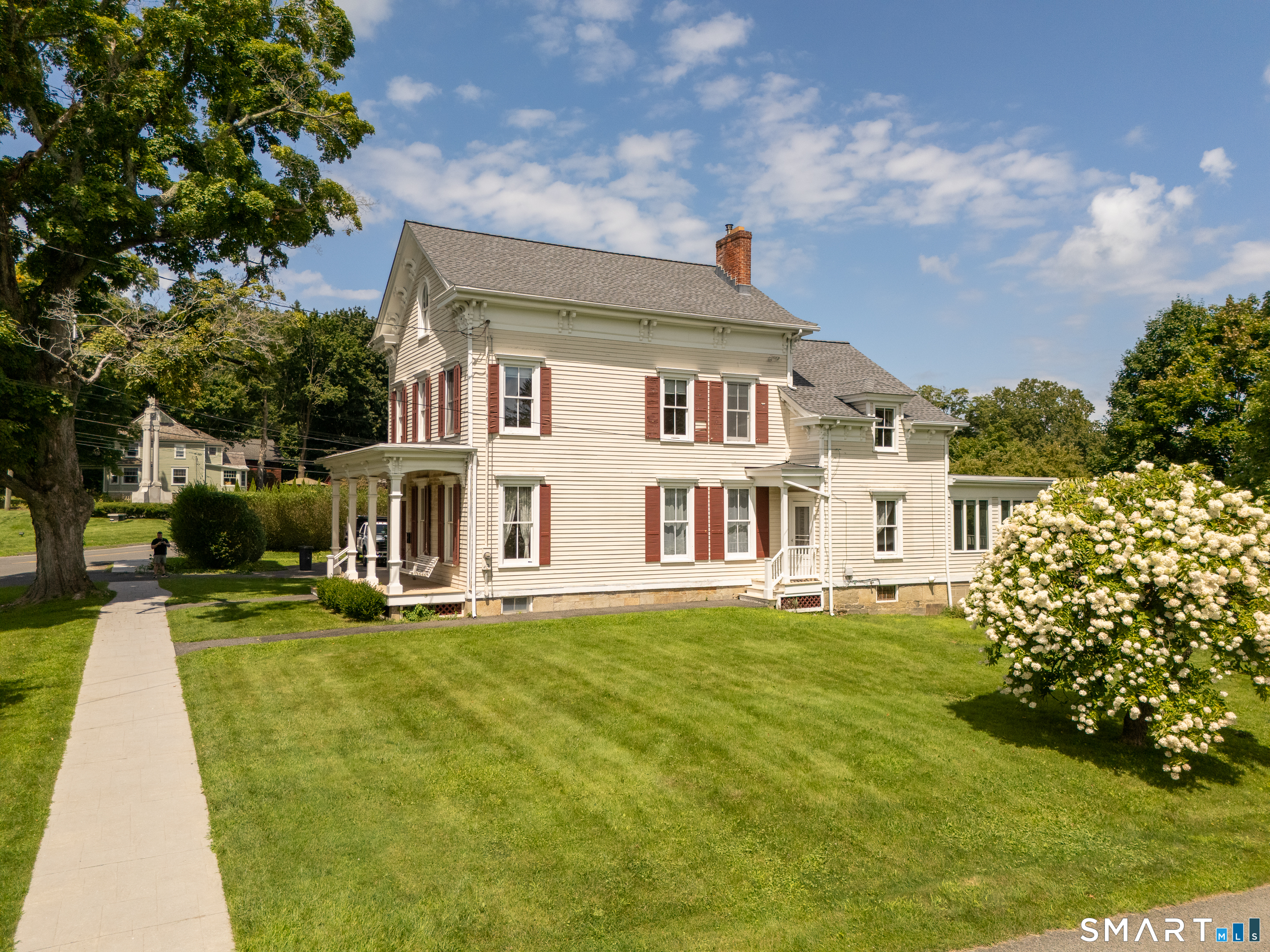 64 Main Street Newtown CT 06470