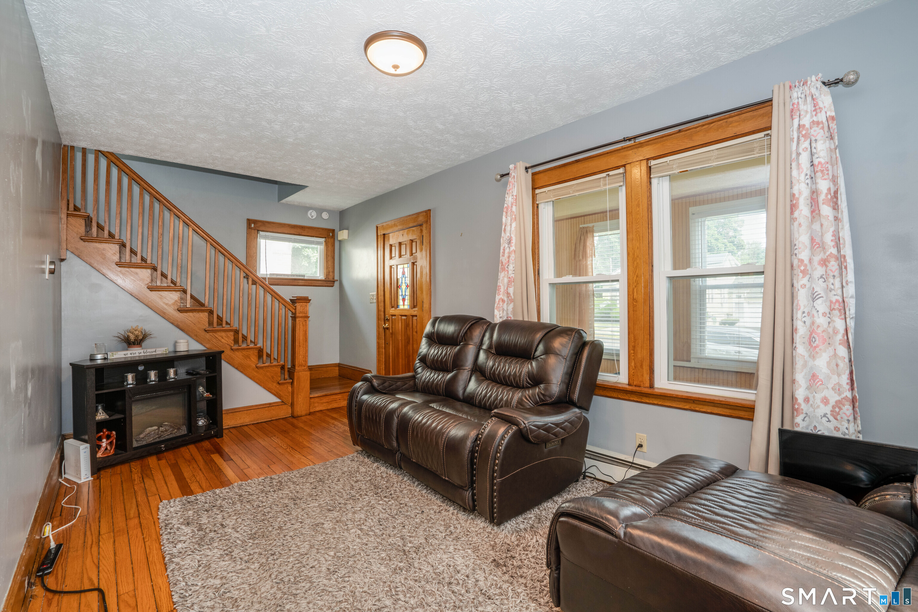 27 Rosemont Avenue Windsor CT 06095