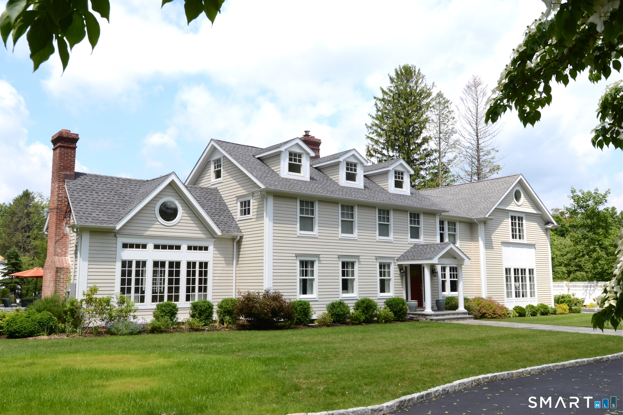 19 Richards Lane New Canaan CT 06840