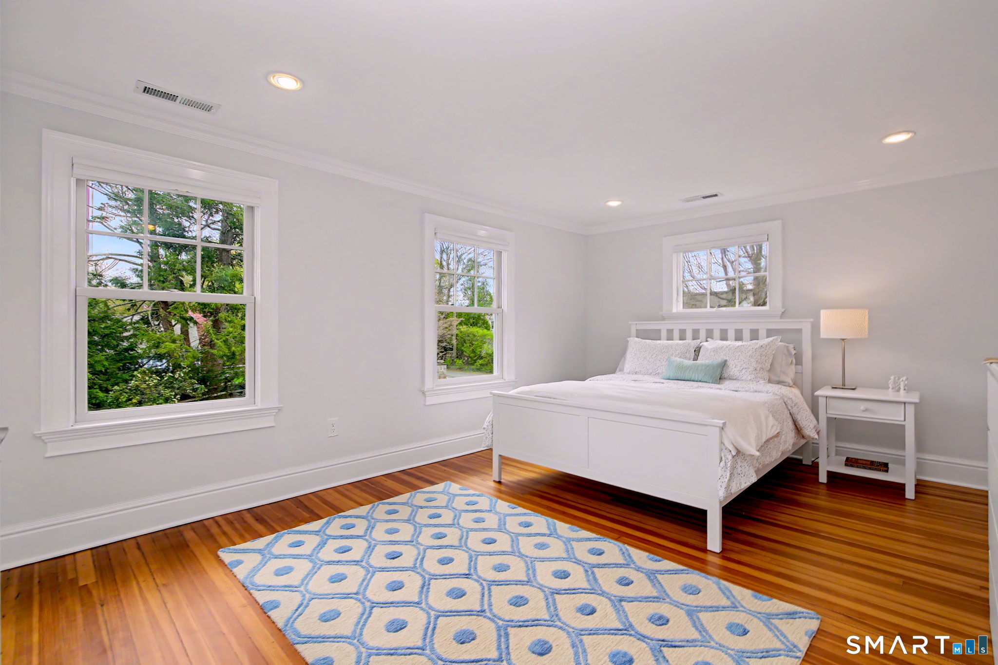 19 Richards Lane New Canaan CT 06840