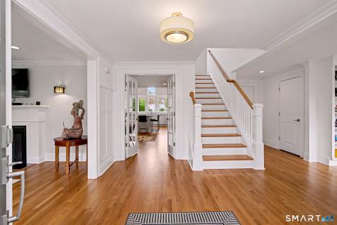 19 Richards Lane New Canaan CT 06840