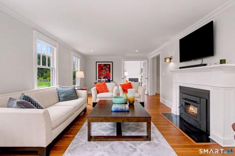 19 Richards Lane New Canaan CT 06840