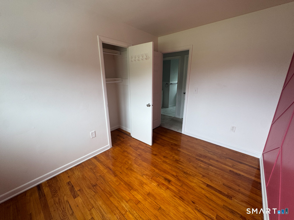 3 Oriole Street Stonington CT 06379