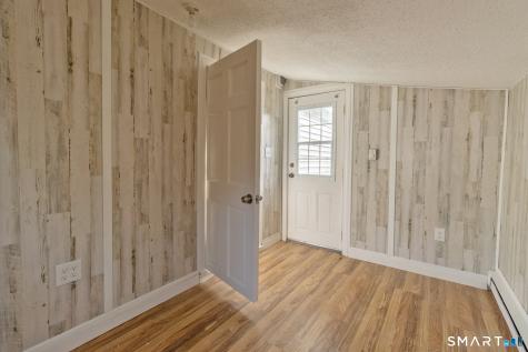 15 Waterview Circle East Hampton CT 06424