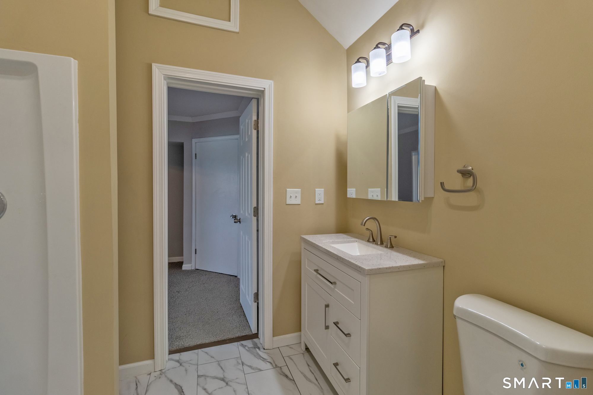 15 Waterview Circle East Hampton CT 06424