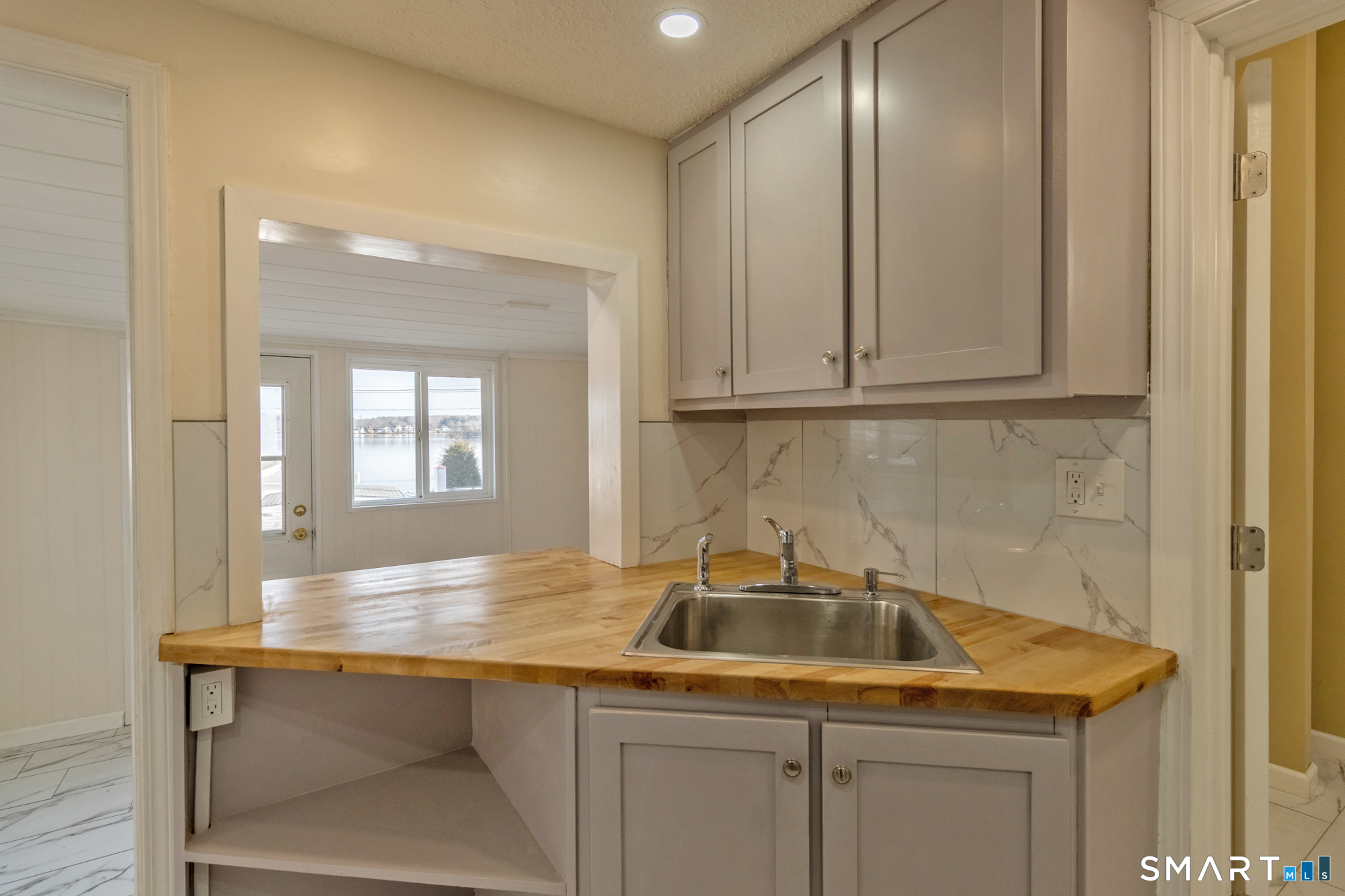 15 Waterview Circle East Hampton CT 06424