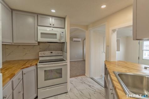 15 Waterview Circle East Hampton CT 06424