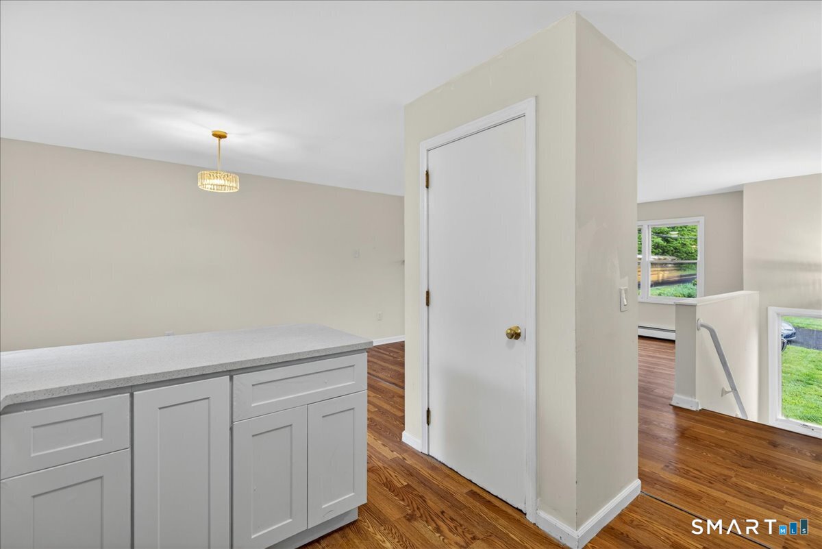 492 Long Hill Road Middletown CT 06457