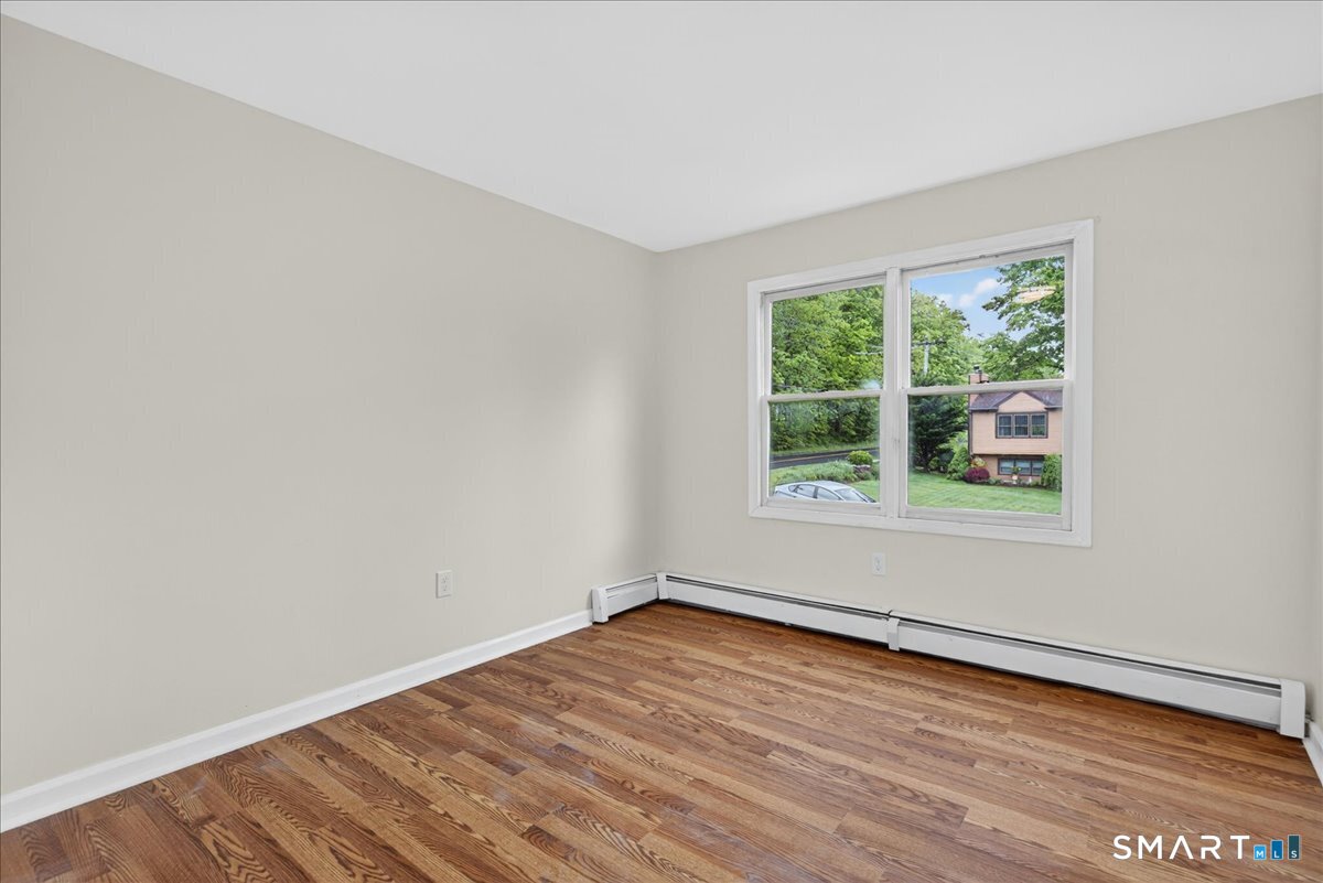 492 Long Hill Road Middletown CT 06457