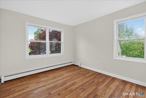 492 Long Hill Road Middletown CT 06457
