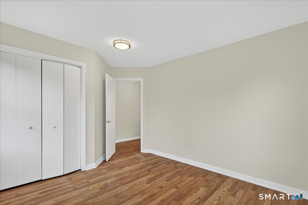 492 Long Hill Road Middletown CT 06457