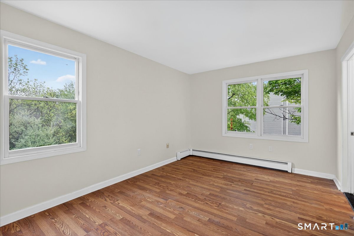 492 Long Hill Road Middletown CT 06457