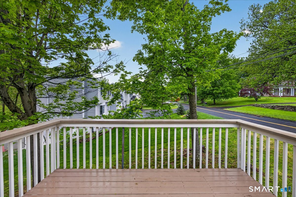 492 Long Hill Road Middletown CT 06457