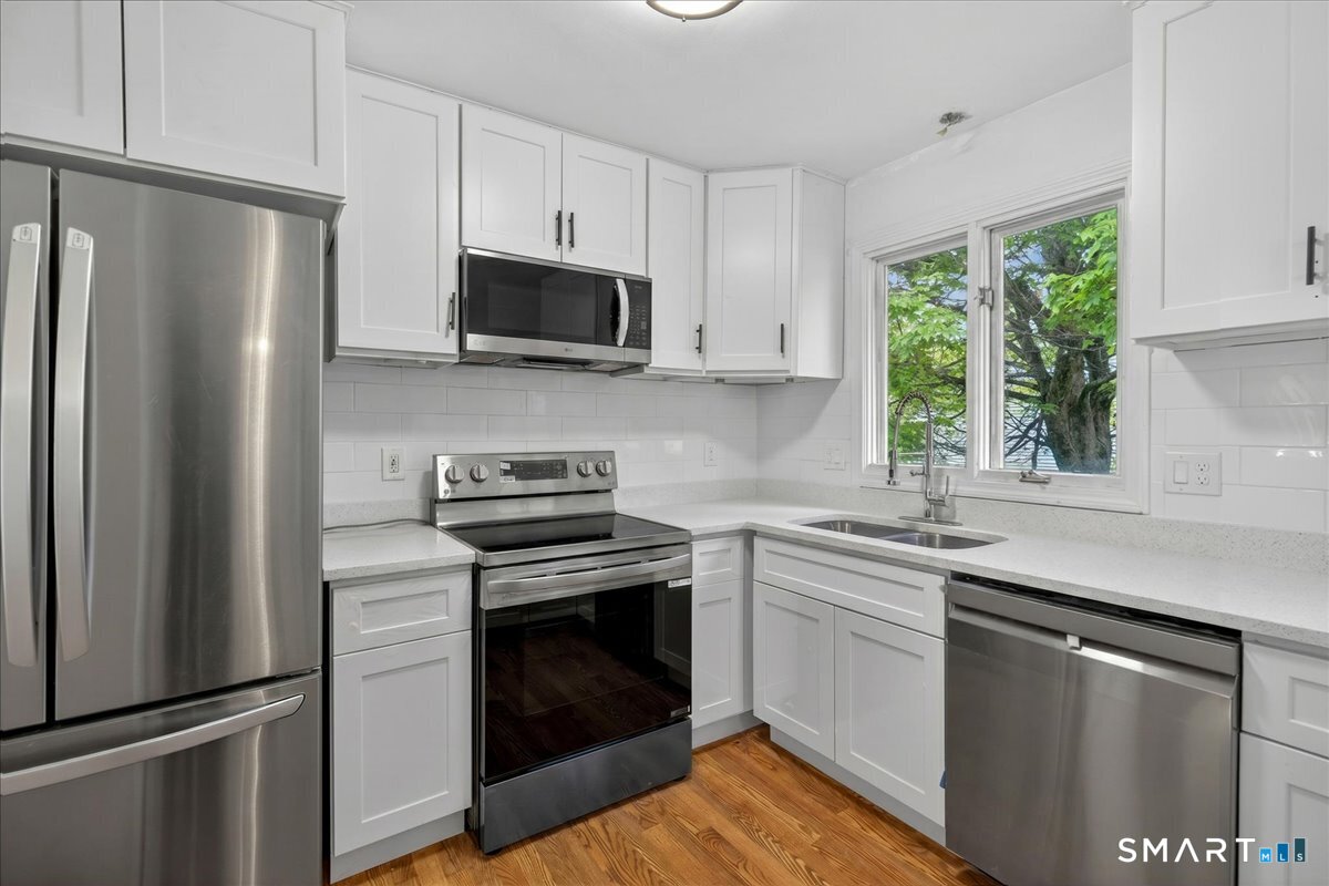 492 Long Hill Road Middletown CT 06457