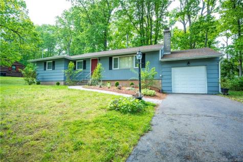 126 Mcdermott Circle Hamden CT 06518