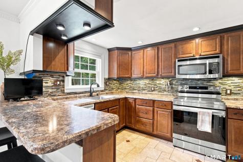 137 Harrison Road Cheshire CT 06410