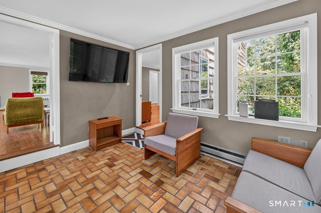 50 Woodridge Circle West Hartford CT 06107