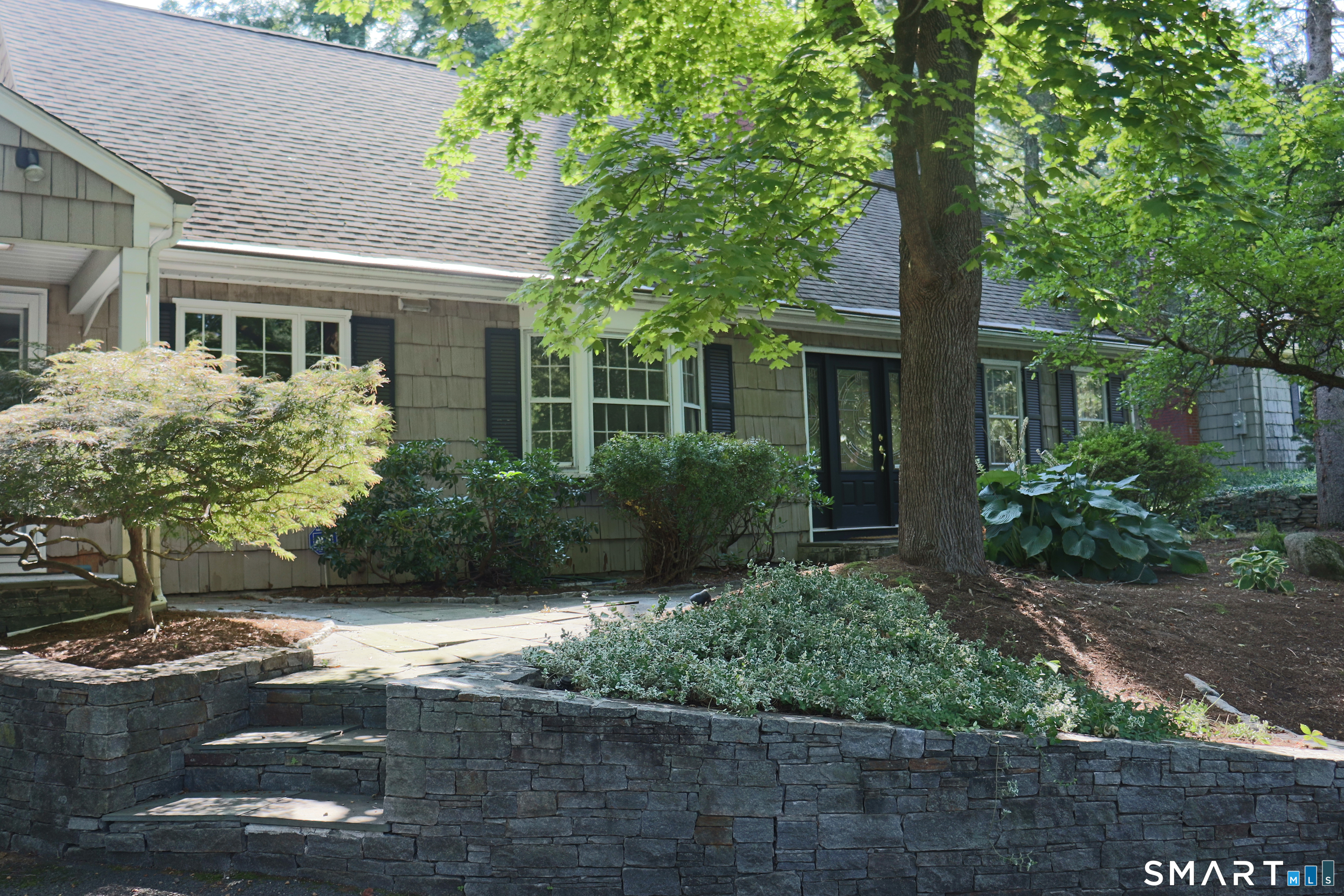 50 Woodridge Circle West Hartford CT 06107