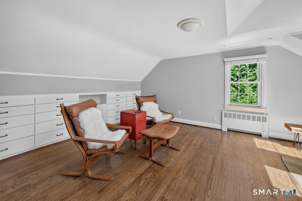 50 Woodridge Circle West Hartford CT 06107