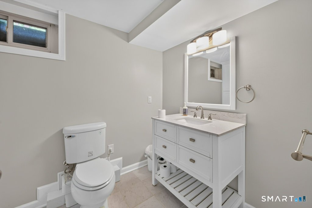 50 Woodridge Circle West Hartford CT 06107