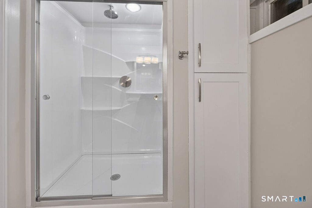 50 Woodridge Circle West Hartford CT 06107