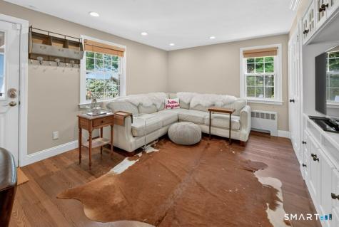 50 Woodridge Circle West Hartford CT 06107