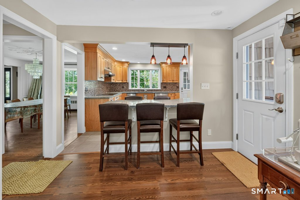 50 Woodridge Circle West Hartford CT 06107