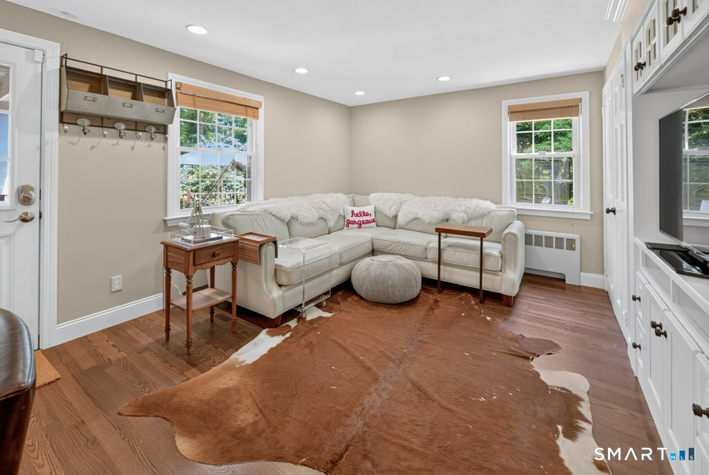 50 Woodridge Circle West Hartford CT 06107