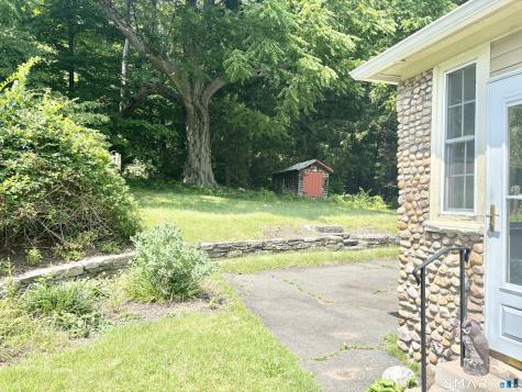14 Village Street Manchester CT 06040