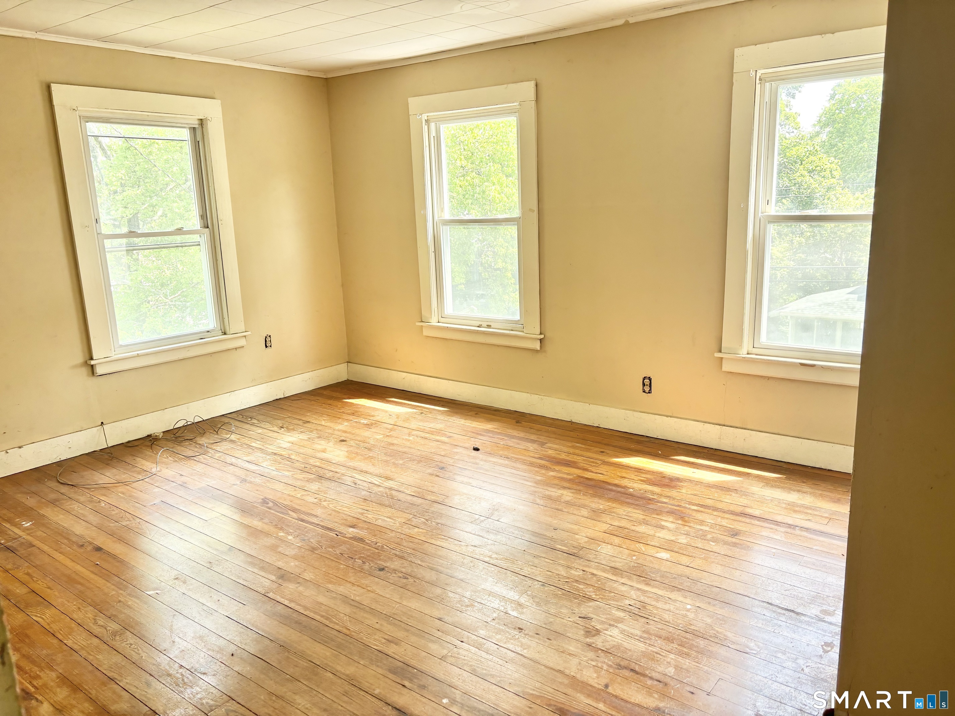 14 Village Street Manchester CT 06040