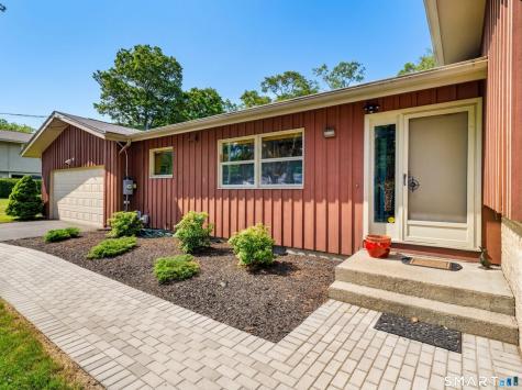 9 Laurel Hill South Drive East Lyme CT 06357