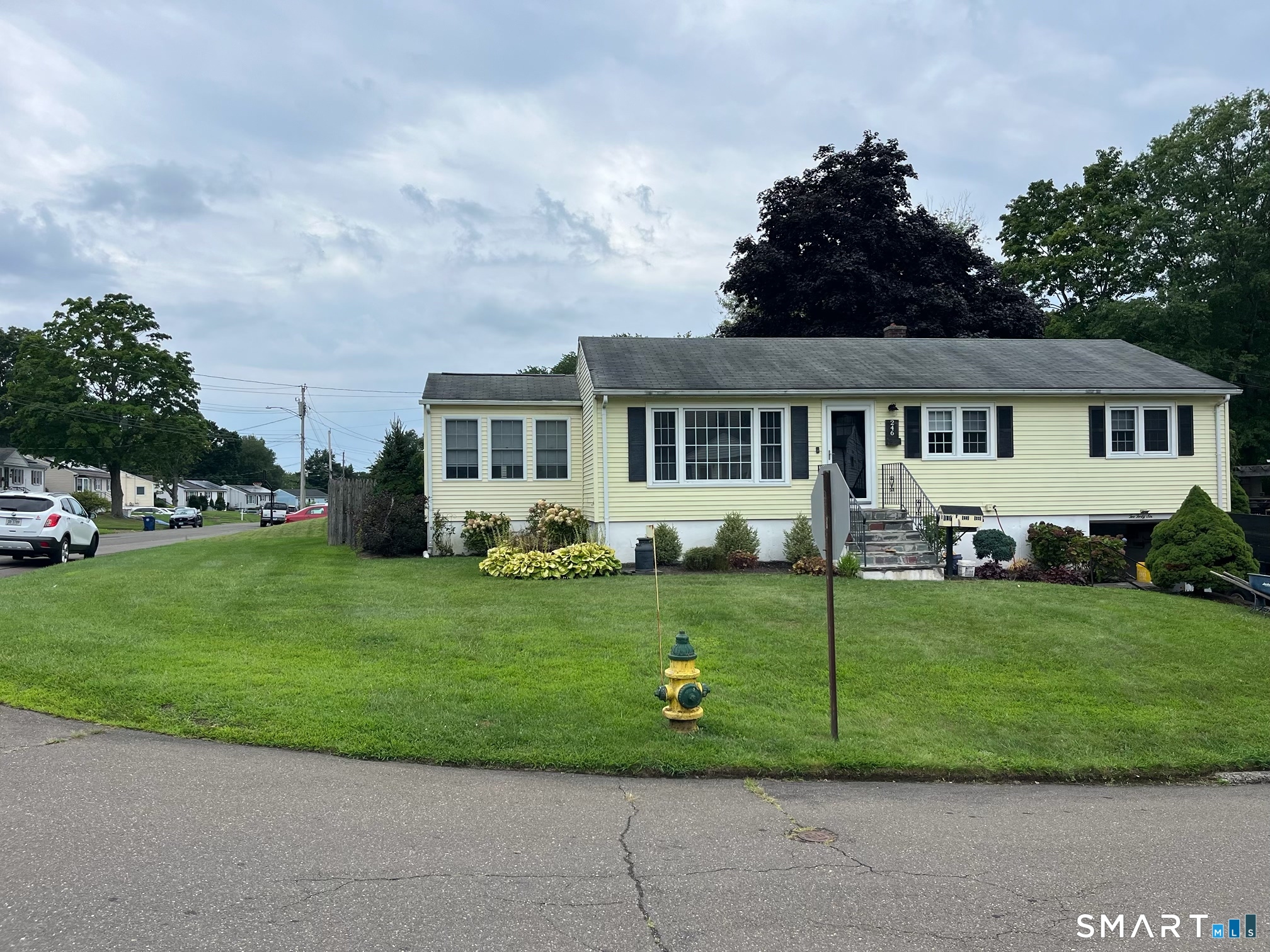246 Beatrice Drive West Haven CT 06516