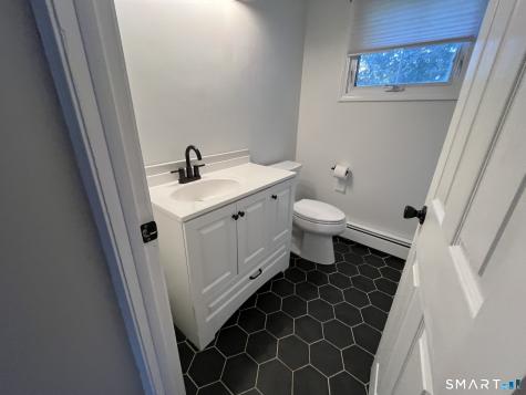 246 Beatrice Drive West Haven CT 06516